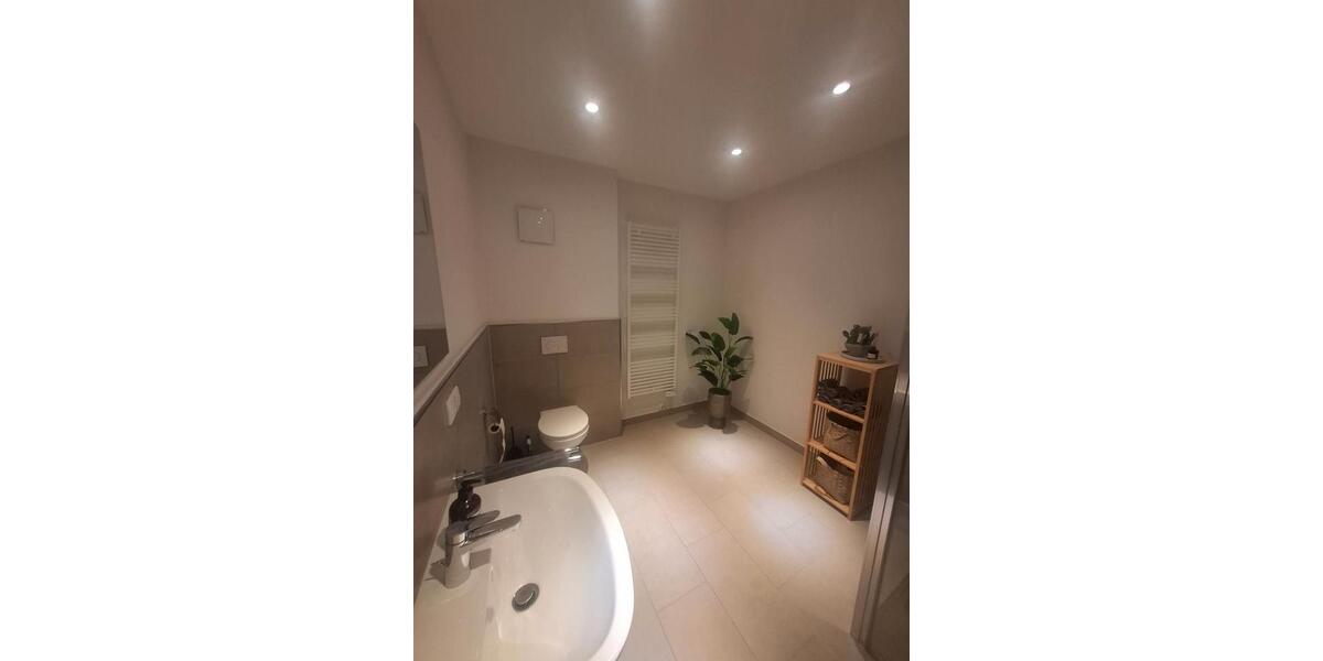 Etagenwohnung Zetel - 3 Zimmer, 73 m&sup2;, 850&euro; | Angebot:26002102