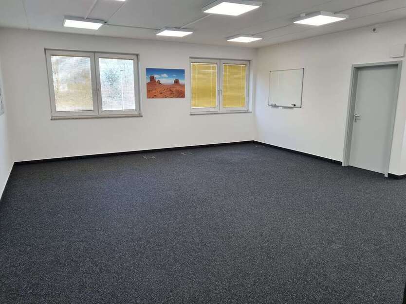 Büro in Mönchengladbach 471,20 € 49.6 m²