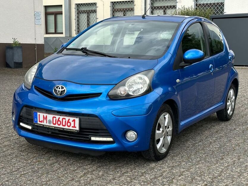 Aygo (X)