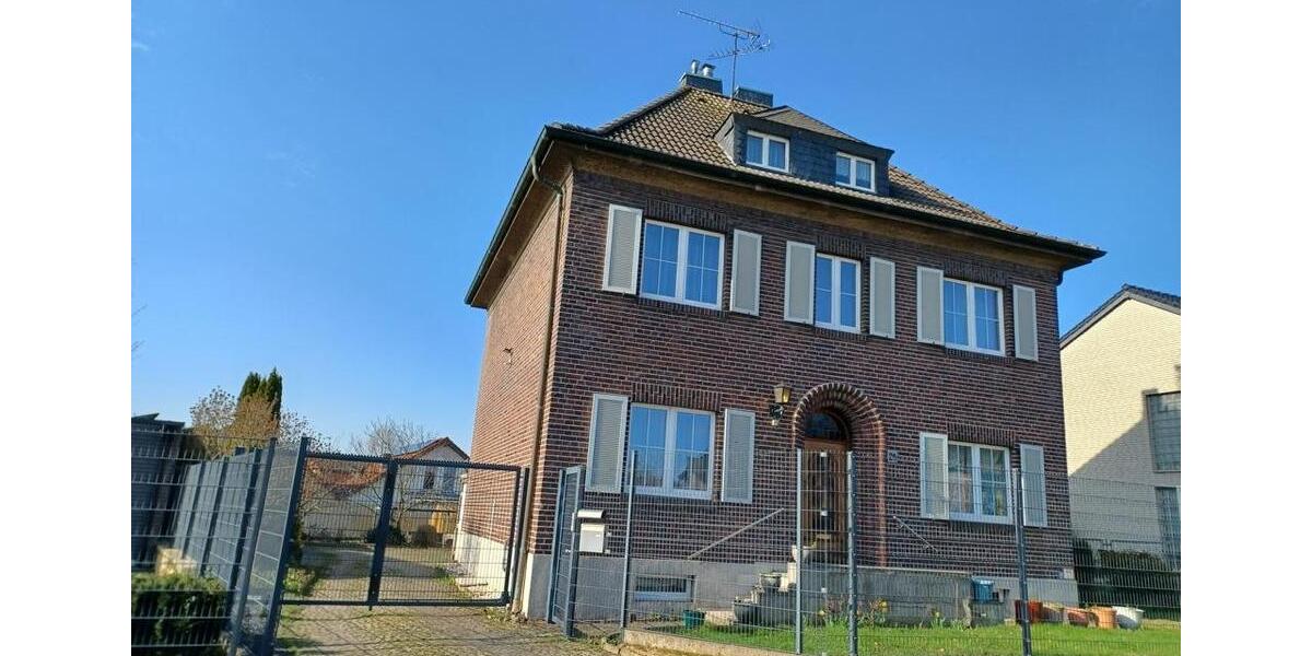 Einfamilienhaus Hückelhoven - 9 Zimmer, 220 m&sup2;, 399.000&euro; | Angebot:26002960