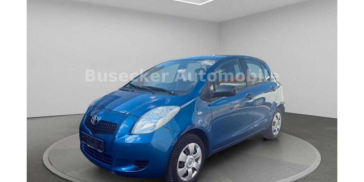 Toyota Yaris 168.000 km 2.700 &euro; Buseck 35418