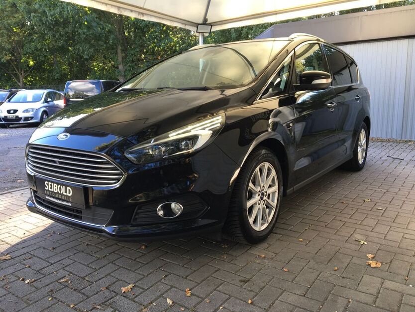 Ford S-Max 242.363 km 8.580 € Berlin 10315