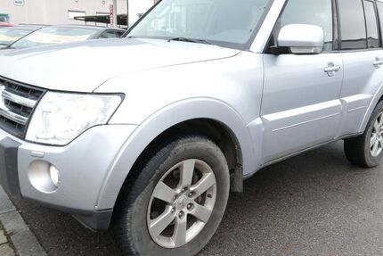 Mitsubishi Pajero 156.226 km 7.500 &euro; Manching 85077