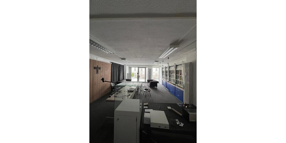 kleines Büro im EG zimmer