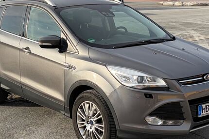 Ford Kuga 93.249 km 13.900 &euro; Bremen 28277