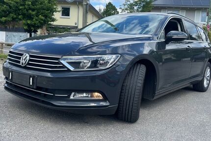 VW Passat 215.691 km 7.999 &euro; München 81245