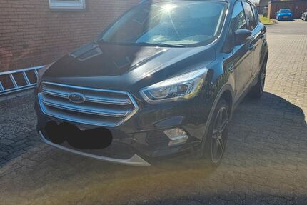Ford Kuga 111.000 km 11.600 &euro; Jevenstedt 24808