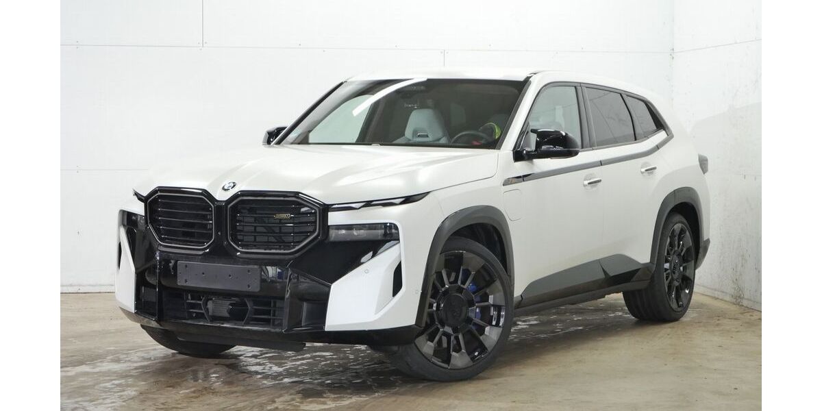 BMW XM 8.125 km 121.930 &euro; Tuttlingen 78532