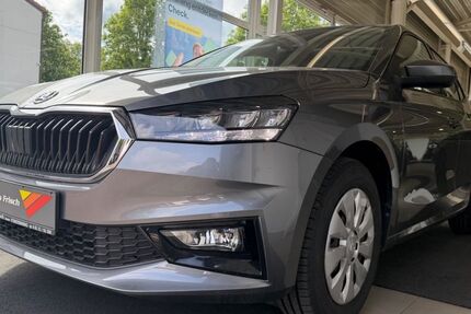 Skoda Fabia 8.500 km 16.990 &euro; Forstinning bei München 85661