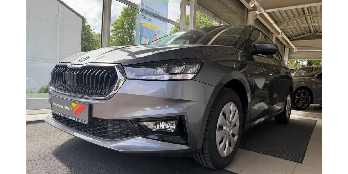 Skoda Fabia 8.500 km 16.990 &euro; Forstinning bei München 85661