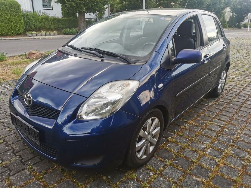 Toyota Yaris 170.000 km 4.400 € Großräschen 01983