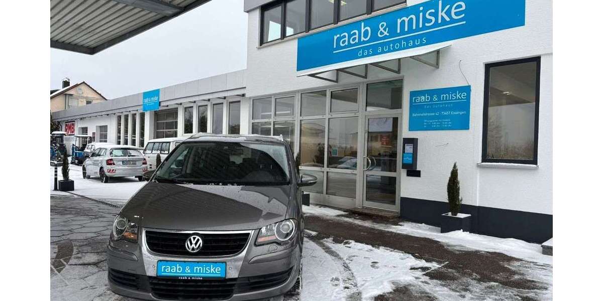 VW Touran 164.800 km 4.990 &euro; Essingen 73457