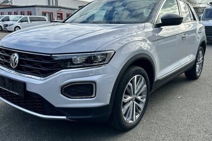 VW T-Roc IQ.DRIVE LED Navi PDC SHZ 127.074 km 18.000 &euro; Mainz 55122