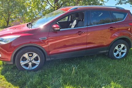 Ford Kuga 111.229 km 8.900 € Konstanz 78467