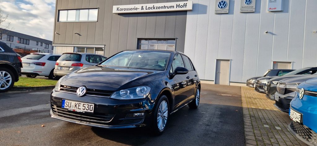VW Golf 93.890 km 10.700 &euro; Königswinter 53639