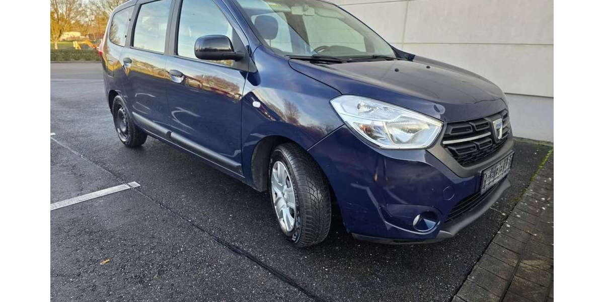 Dacia Lodgy 153.048 km 8.900 &euro; Offenburg 77656