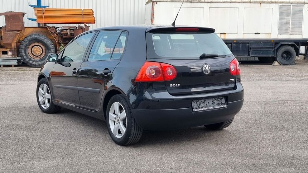 VW Golf 292.967 km 3.290 € Erkheim 87746
