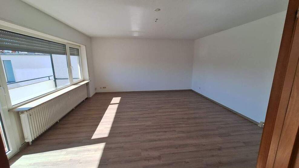 Limburgerhof - Große 2 Zimmerwohnung mit Balkon in zentraler Lage