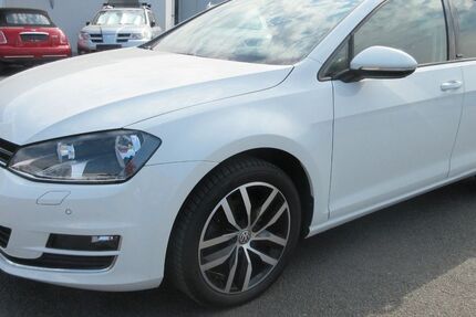 VW Golf 121.000 km 11.999 &euro; Tauberbischofsheim 97941