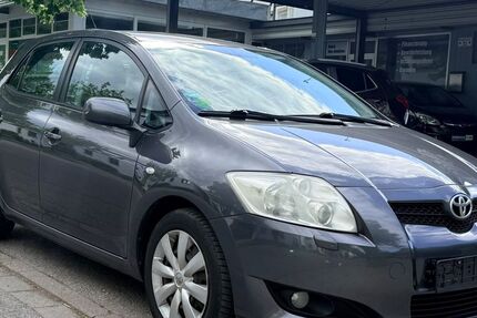 Toyota Auris 240.000 km 2.690 &euro; Waldkraiburg 84478