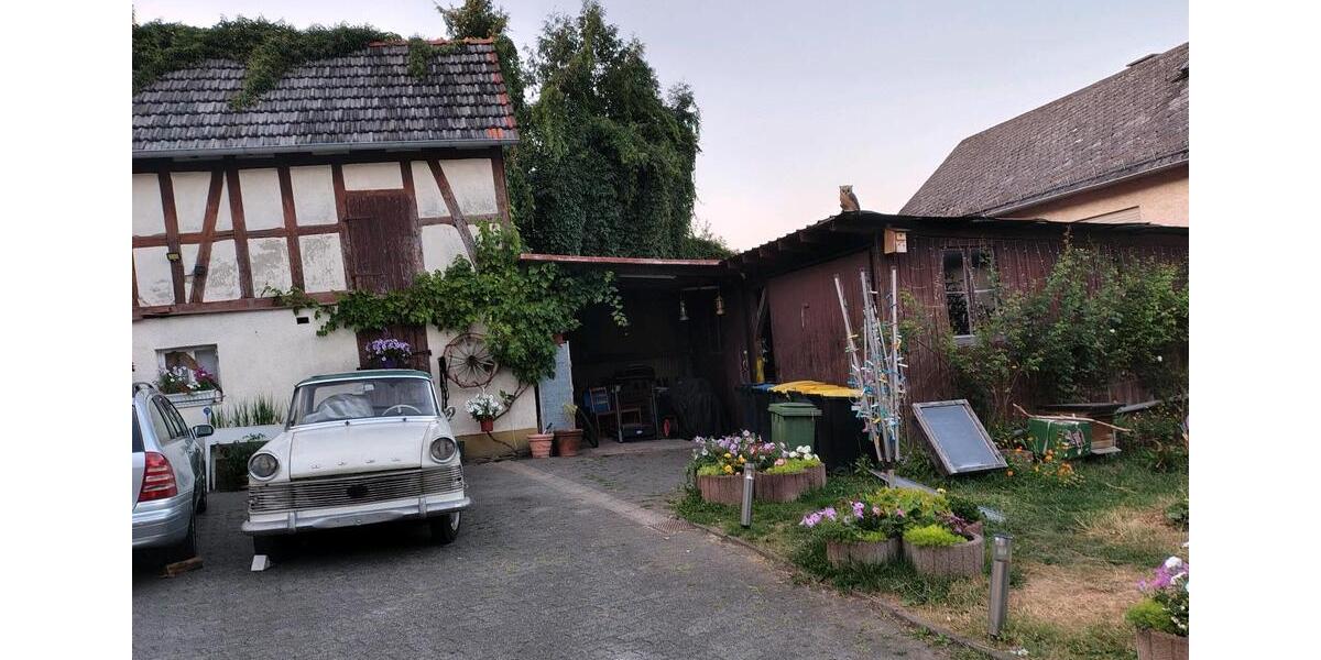 Einfamilienhaus Bad Endbach - 7 Zimmer, 200 m&sup2;, 250.000&euro; | Angebot:27224536