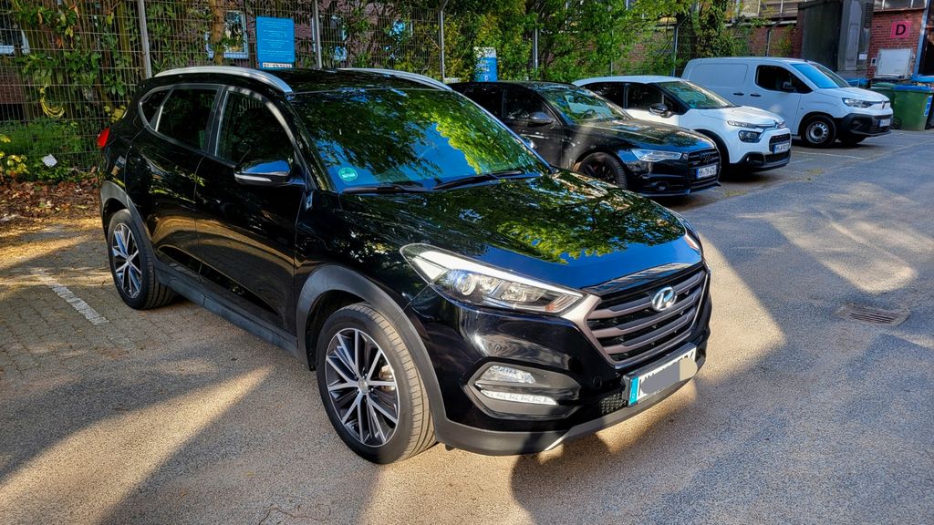 Hyundai TUCSON 78.000 km 16.000 &euro; Hamburg 22609