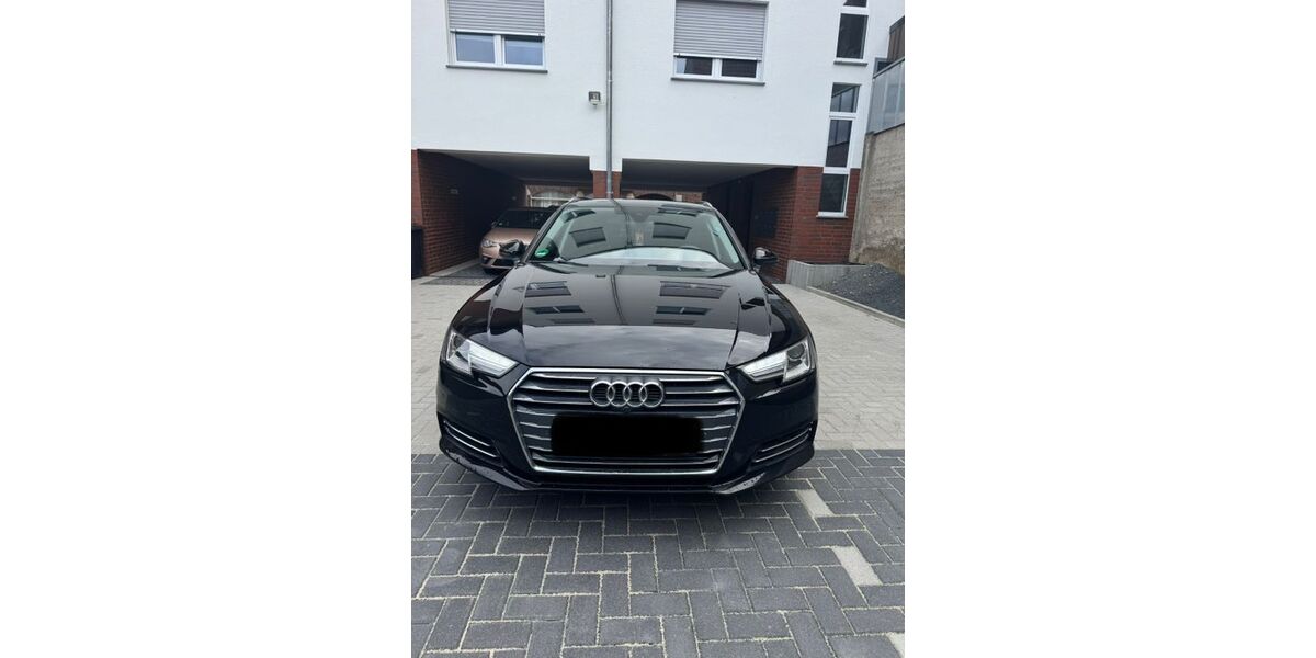 Audi A4 220.000 km 11.990 &euro; Übach-Palenberg 52531