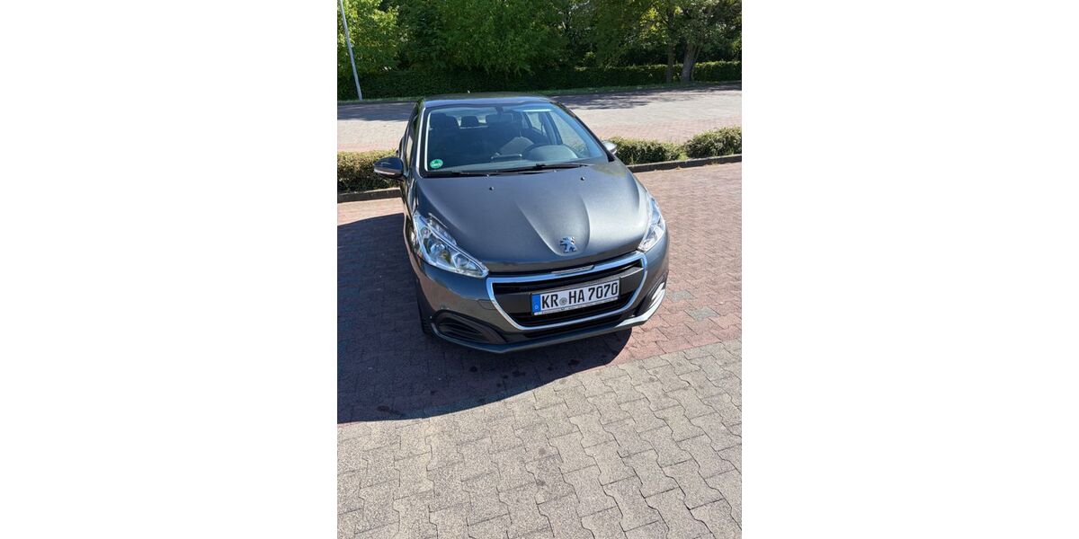 Peugeot 208 116.500 km 4.800 &euro; Düsseldorf 40472