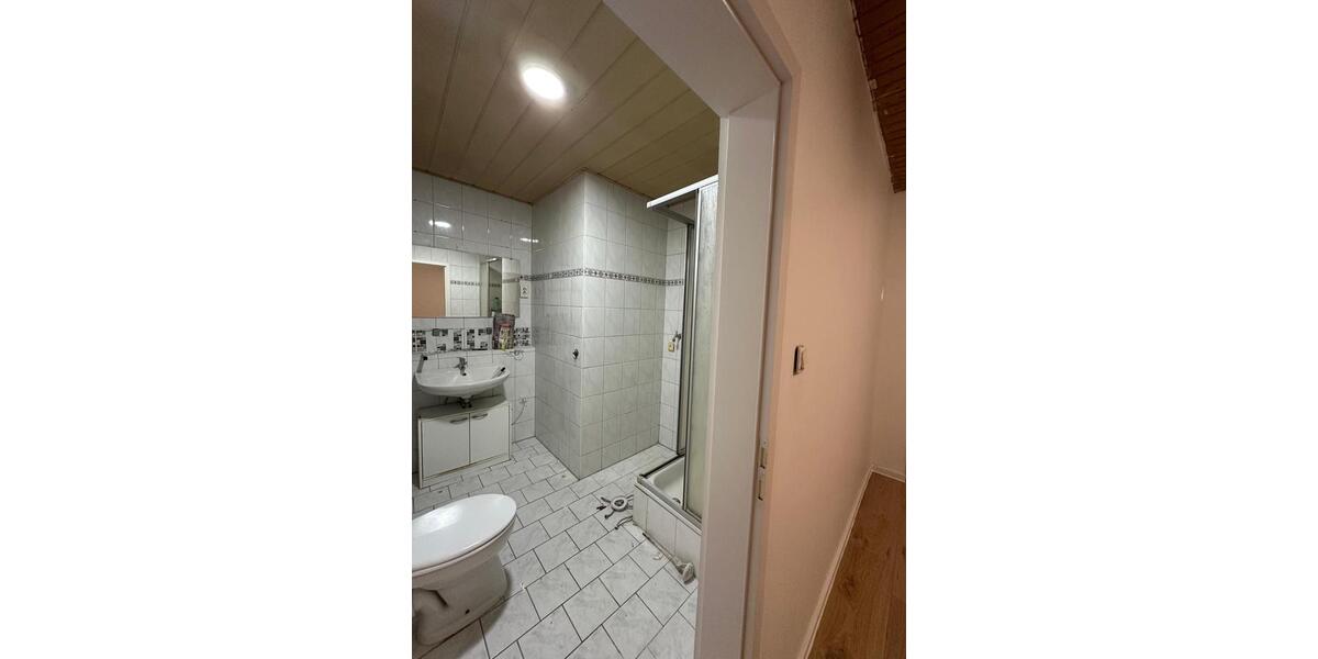 Dachgeschoßwohnung Brake (Unterweser) - 4 Zimmer, 90 m&sup2;, 900&euro; | Angebot:25420064