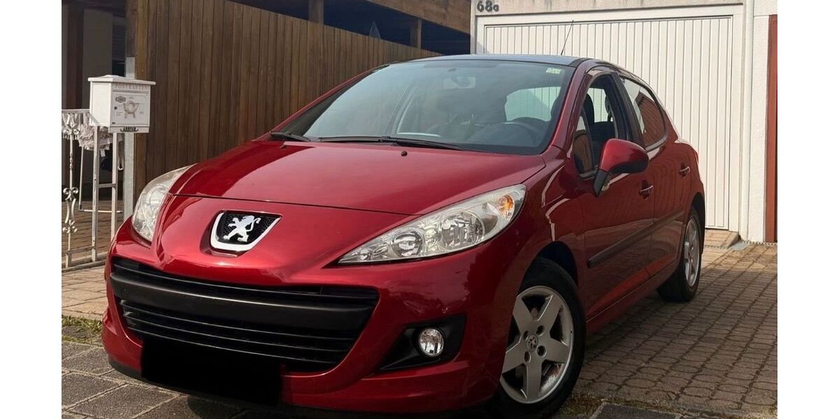 Peugeot 207 213.000 km 1.999 &euro; Nürnberg 90429