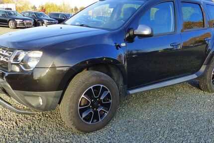 Dacia Duster 114.299 km 8.299 &euro; Hermsdorf/Schleifreisen 07629