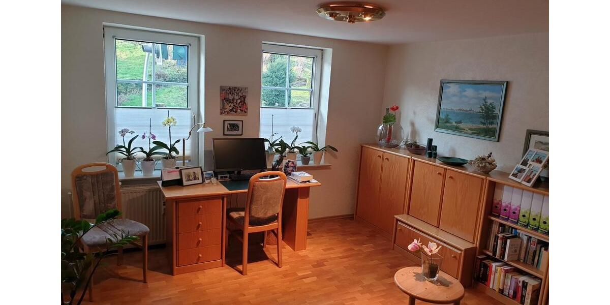 Etagenwohnung Eschershausen - 5 Zimmer, 156 m&sup2;, 230.000&euro; | Angebot:26563329