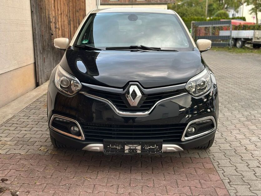 Renault Captur 137.400 km 8.990 € München 80995