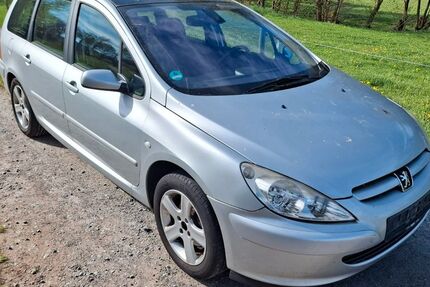 Peugeot 307 197.000 km 1.999 &euro; Eichenzell 36124