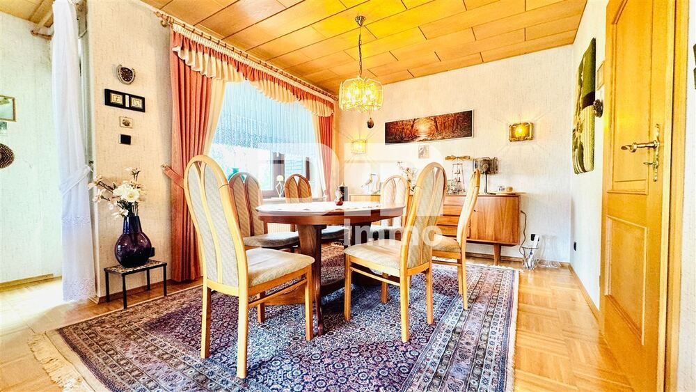 (R)eserviert!Großzügiges Einfamilienhaus in begehrter Lage mit Balkonen und Traumgarten - Einfamilienhaus Niestetal | Angebot:26935174