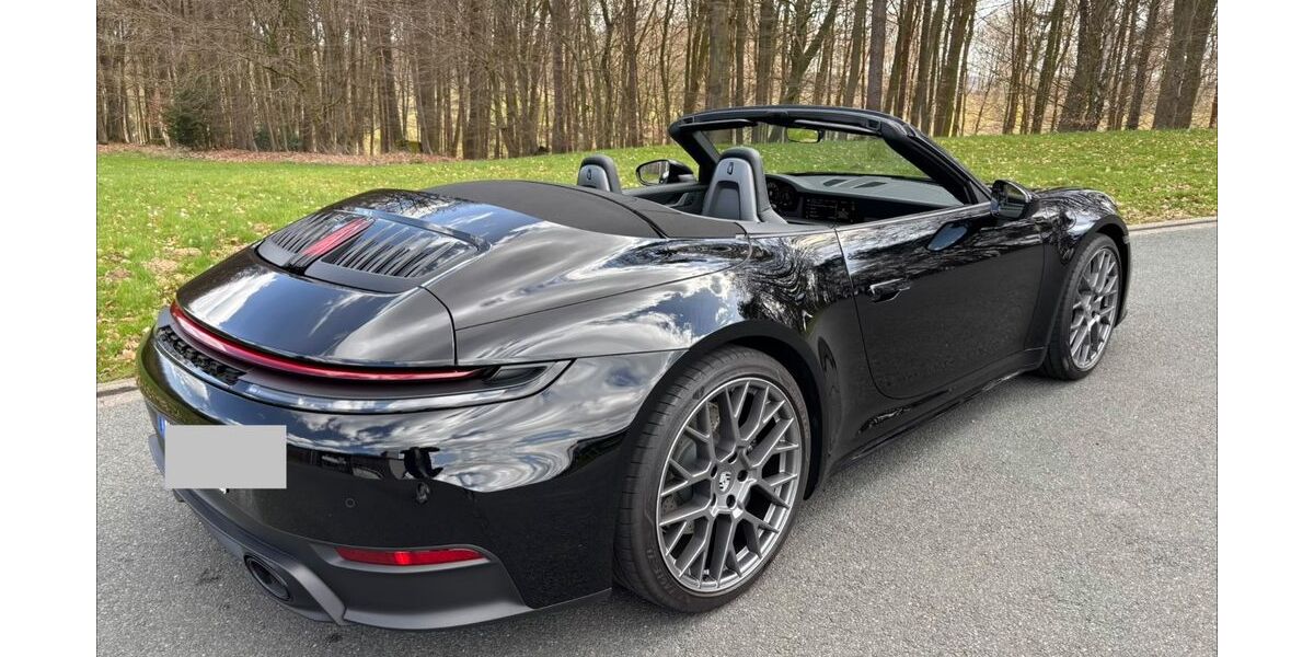 Porsche 992 10.450 km 141.500 &euro; Osnabrück 49076