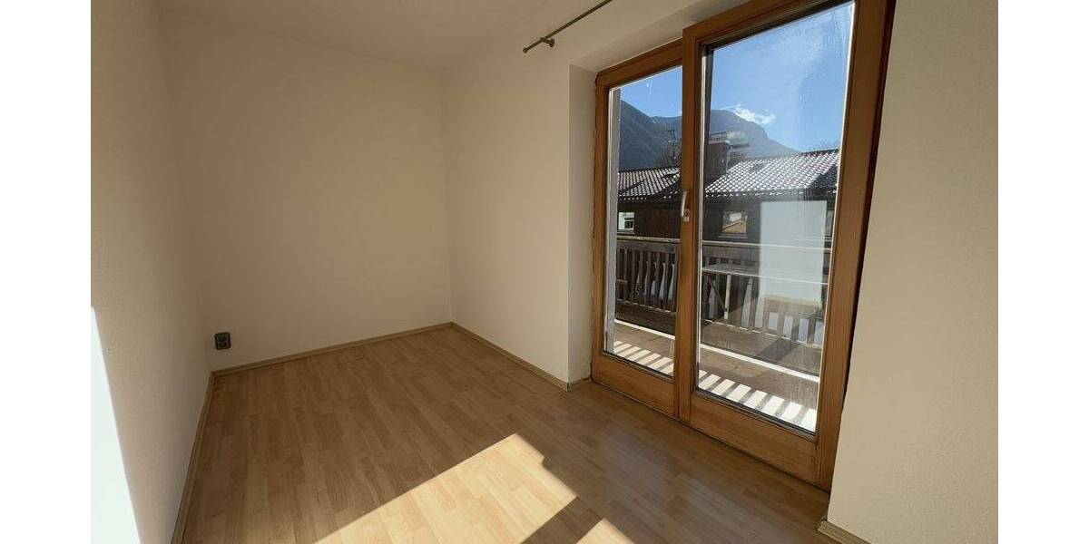 Wohnen mit Aussicht - Helle 3-Zimmer-Wohnung mit Blick auf die Brecherspitze 3 zimmer