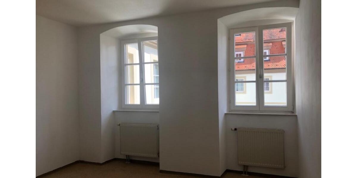Etagenwohnung Bad Königshofen im Grabfeld - 3 Zimmer, 81 m&sup2;, 550&euro; | Angebot:24626459