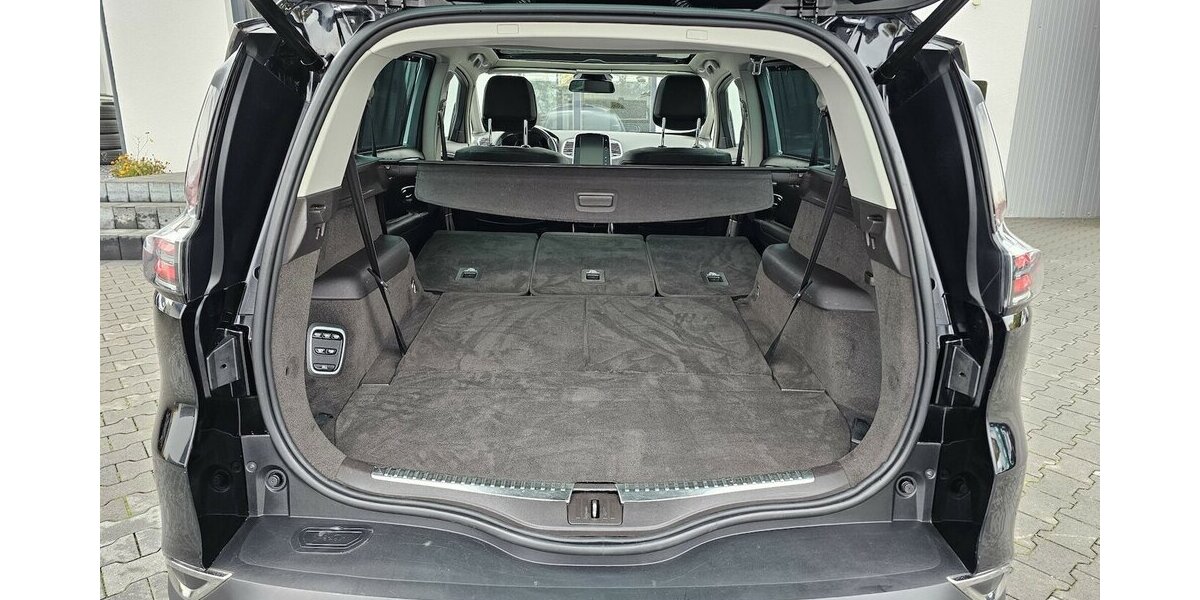 Renault Espace V Intens 4 Control LED RFK 7-Sitzer 130.673 km 17.490 € Löhne 32584