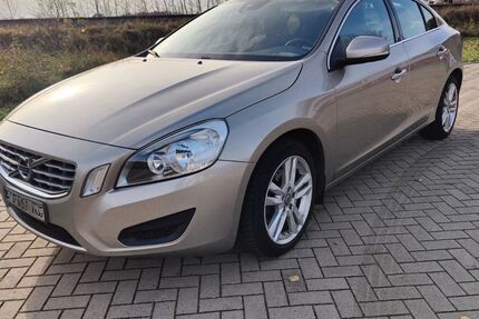 Volvo S60 76.300 km 11.000 &euro; Zinnowitz 17454
