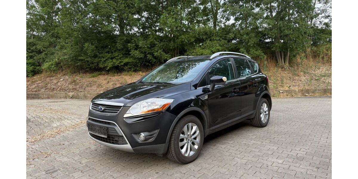 Ford Kuga 202.707 km 2.999 &euro; München 81243