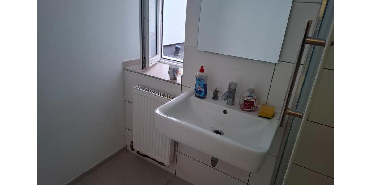 Etagenwohnung Weißenthurm - 2 Zimmer, 75 m&sup2;, 700&euro; | Angebot:26041428