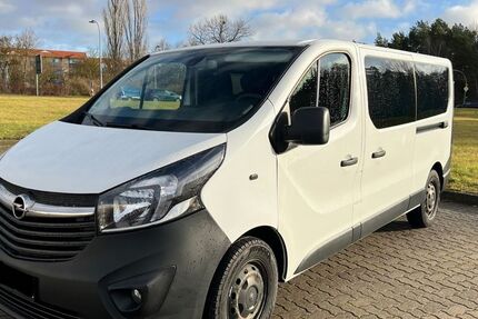 Opel Vivaro 144.209 km 13.986 &euro; Waren (Müritz) 17192