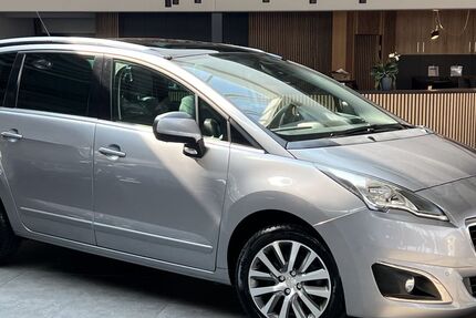 Peugeot 5008 93.762 km 7.440 &euro; Cadolzburg bei Nürnberg 90556