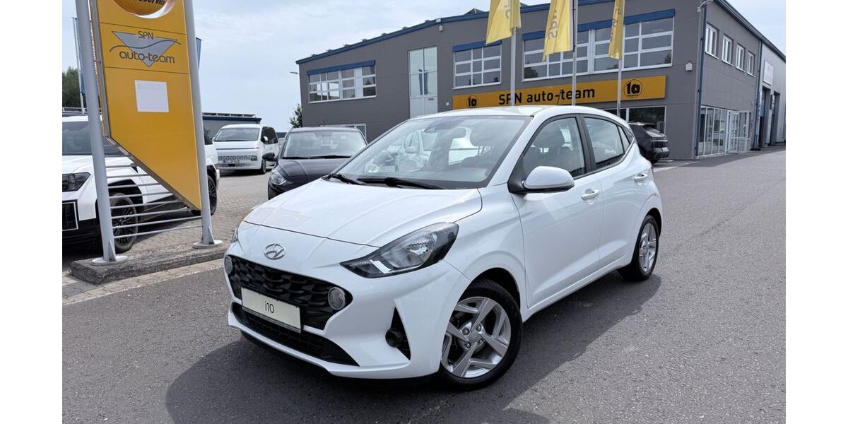 Hyundai i10 54.030 km 11.900 &euro; Laufeld 54533
