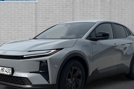 Toyota C-HR 1.104 km 47.290 &euro; Lübeck 23566