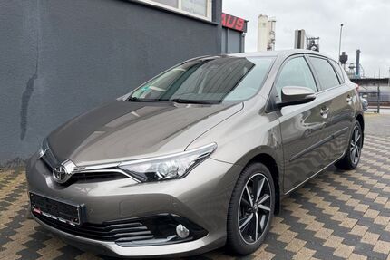 Toyota Auris 85.000 km 11.950 &euro; Duisburg 47259