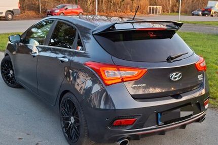 Hyundai i30 83.000 km 13.700 &euro; Offenbach 63073