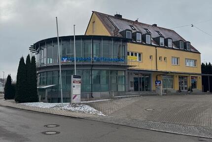 Helle Bürofläche mit Glasfront in Vierkirchen – Nähe S-Bahn zimmer