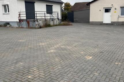 Gewerbefläche mit Büro zimmer